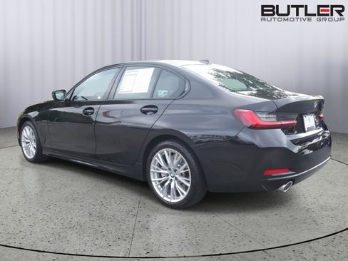 Used 2023 BMW 330i Sedan w/ Premium Package RWD image 4