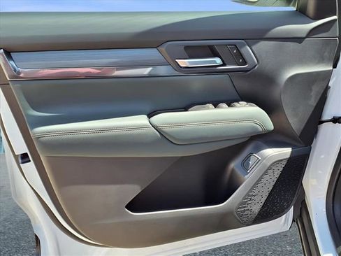 New 2026 GMC Terrain AT4 w/ Technology Package II image 24