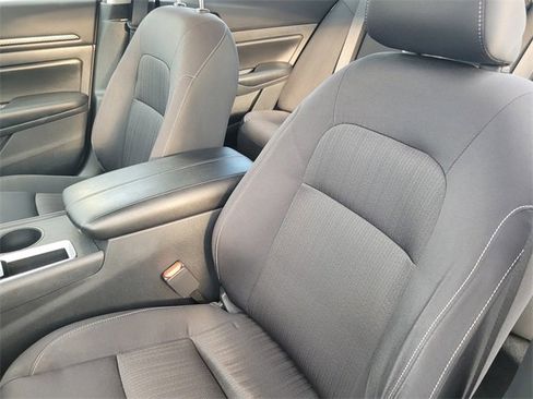 Certified 2022 Nissan Altima 2.5 S image 13