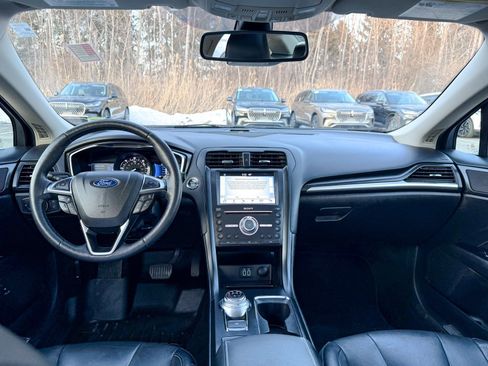 Used 2019 Ford Fusion Energi Titanium image 23