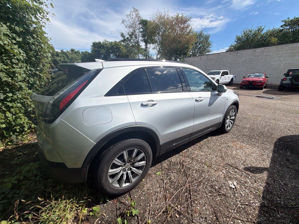 Used 2020 Cadillac XT4 Sport w/ Driver Awareness Package AWD/4WD image 6