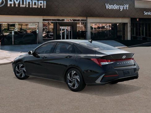 New 2026 Hyundai Elantra SEL Sport Premium FWD image 5