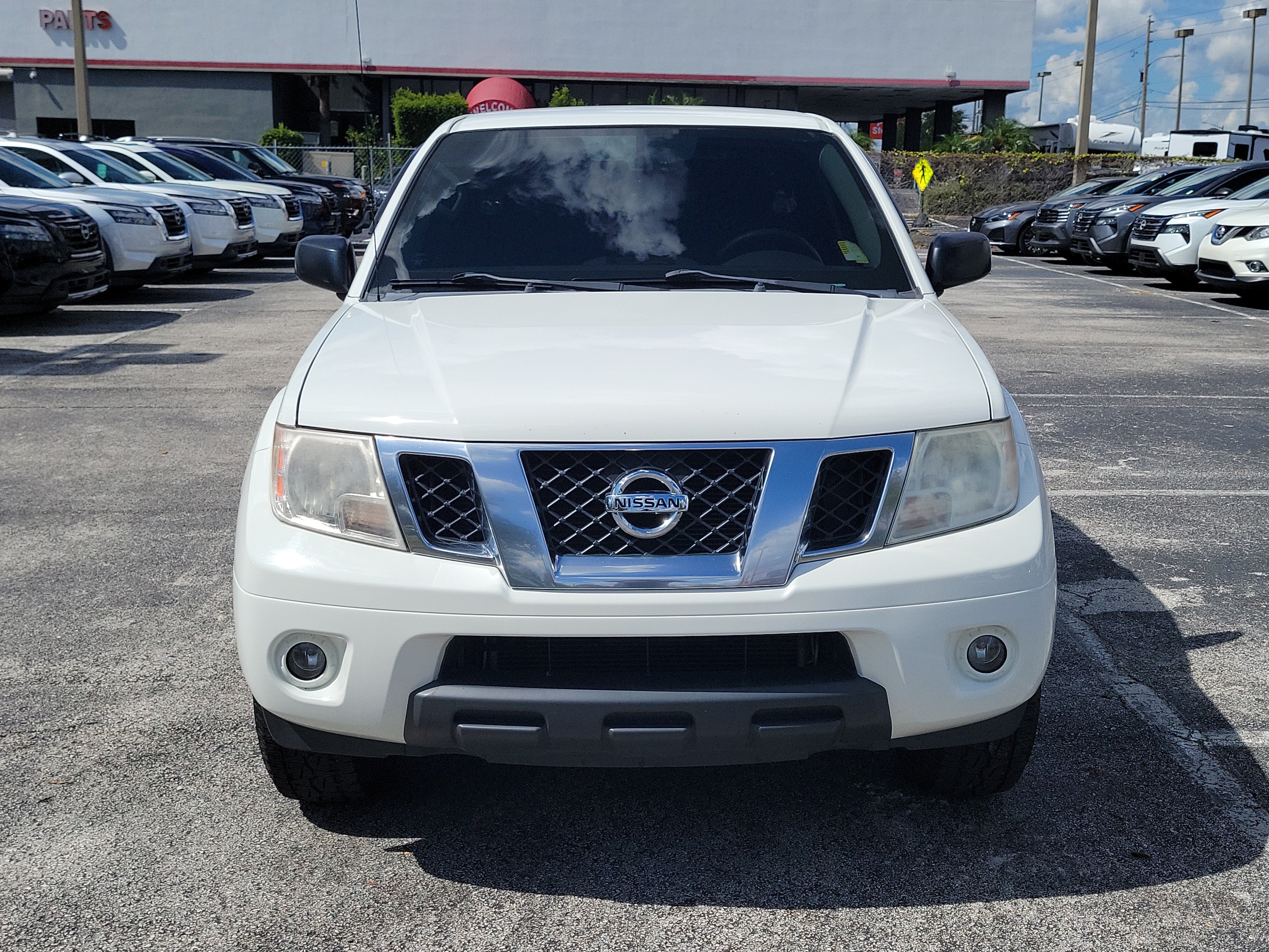 Certified 2019 Nissan Frontier Desert Runner RWD image 2