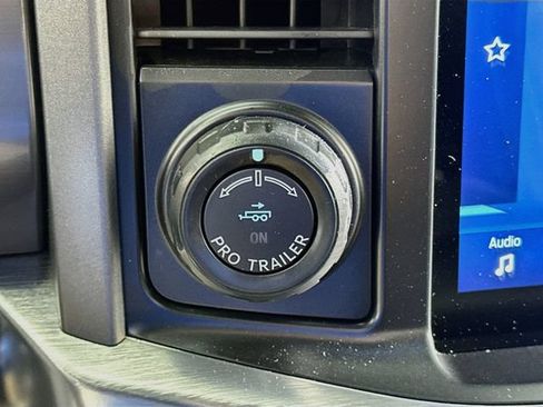 Used 2021 Ford F150 Lariat w/ Equipment Group 502A High RWD image 22