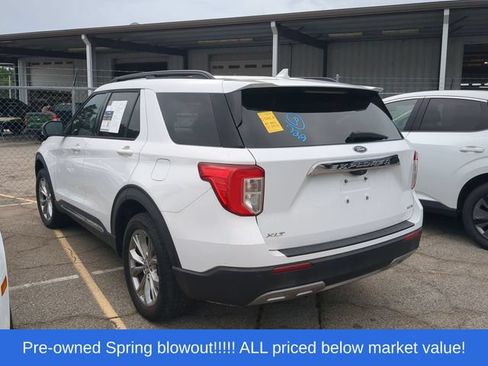 Used 2020 Ford Explorer XLT w/ Equipment Group 202A AWD/4WD image 2