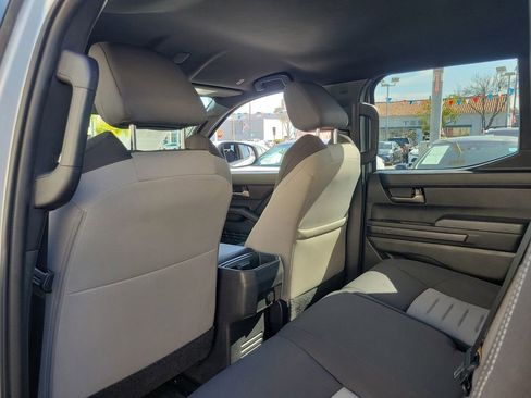 Used 2024 Toyota Tacoma TRD Sport image 11