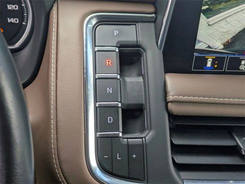 Certified 2021 Chevrolet Suburban High Country image 25