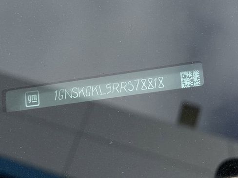 Used 2024 Chevrolet Suburban High Country w/ Advanced Technology Package image 5