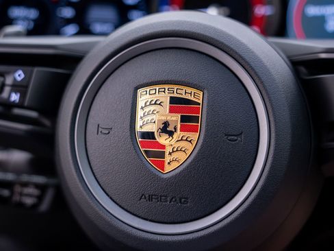 Used 2020 Porsche 911 Carrera S w/ Premium Package image 29