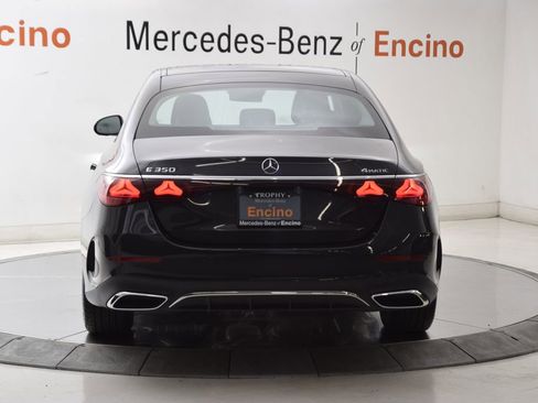 Used 2026 Mercedes-Benz E 350 4MATIC Sedan image 5