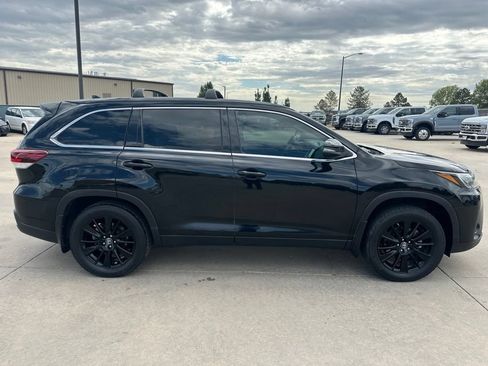 Used 2019 Toyota Highlander SE AWD/4WD image 41
