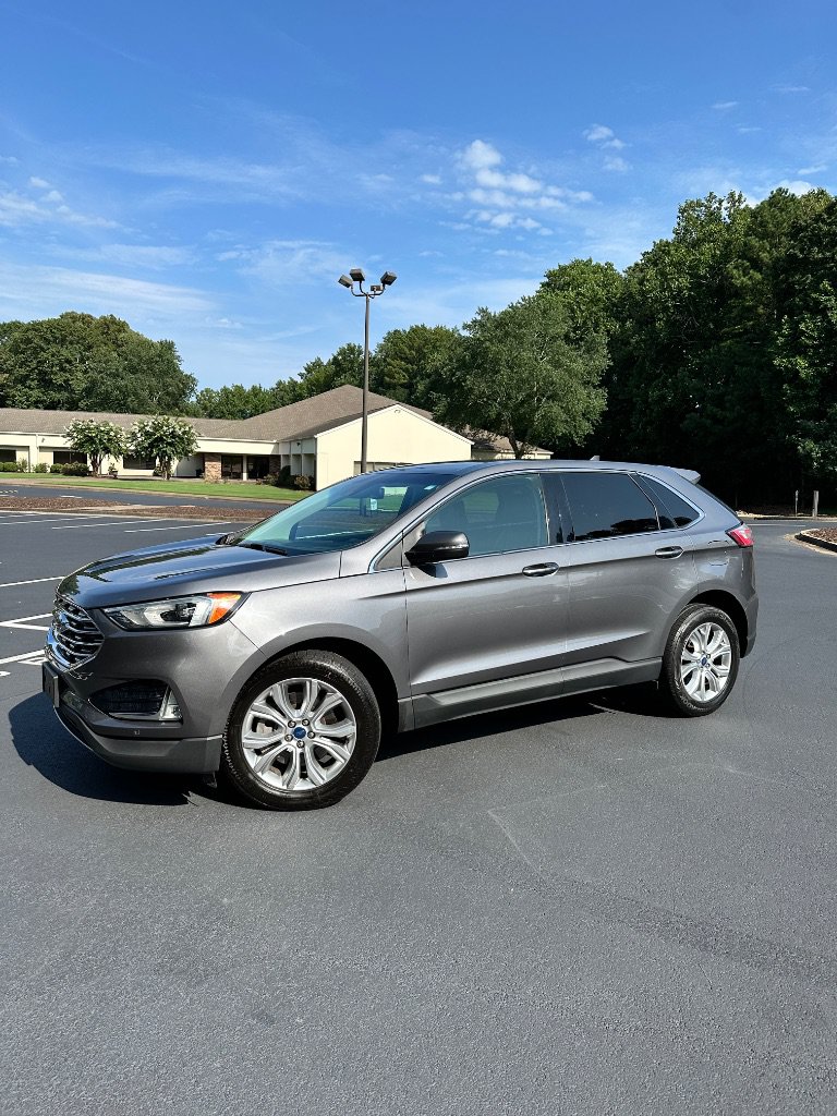Used 2022 Ford Edge Titanium AWD/4WD image 1