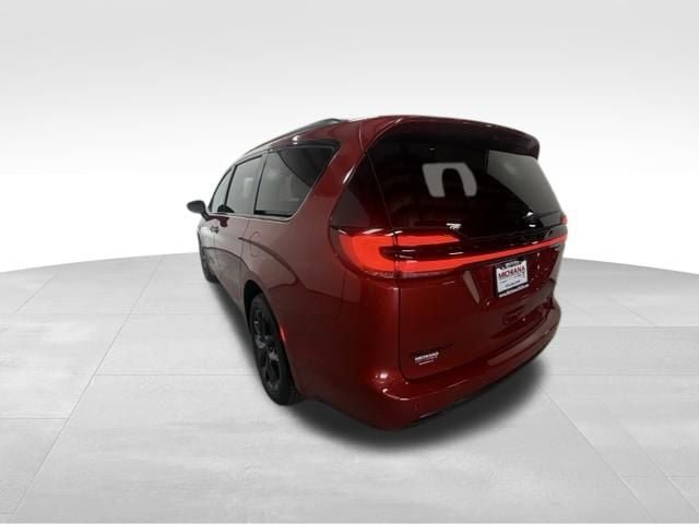 New 2027 Chrysler Pacifica Select AWD/4WD image 10