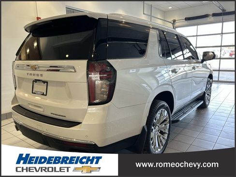 Certified 2021 Chevrolet Tahoe Premier w/ Premium Package AWD/4WD image 4