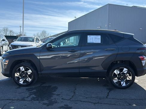 Used 2024 Hyundai Kona SEL image 4