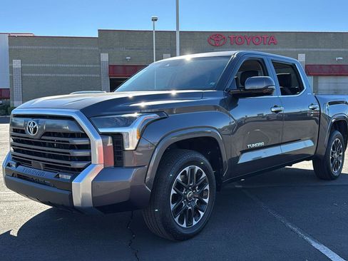 Used 2022 Toyota Tundra Limited image 3