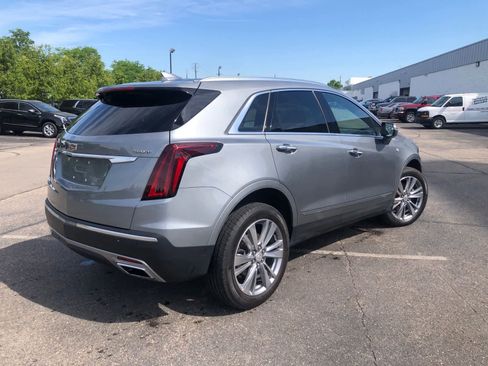 Used 2024 Cadillac XT5 Premium Luxury w/ LPO, Floor Liner Package FWD image 4
