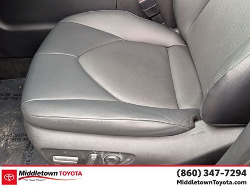 Certified 2024 Toyota Grand Highlander AWD image 15