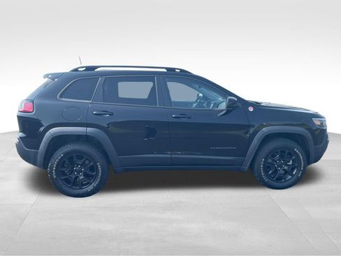 Used 2022 Jeep Cherokee Trailhawk w/ Comfort/Convenience Group AWD/4WD image 7