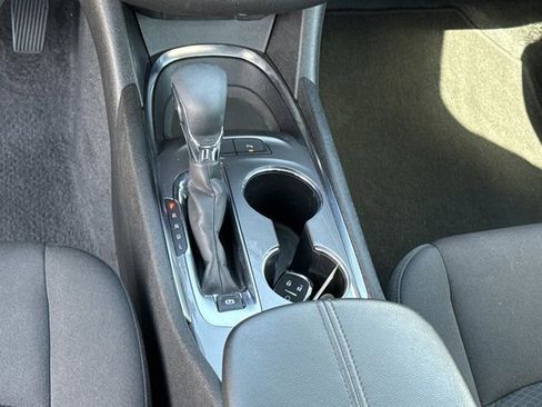Used 2025 Chevrolet Malibu LT FWD image 21