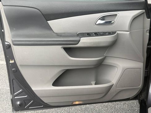 Used 2015 Honda Odyssey EX image 8