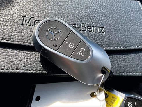 Used 2024 Mercedes-Benz C 300 4MATIC Sedan image 14