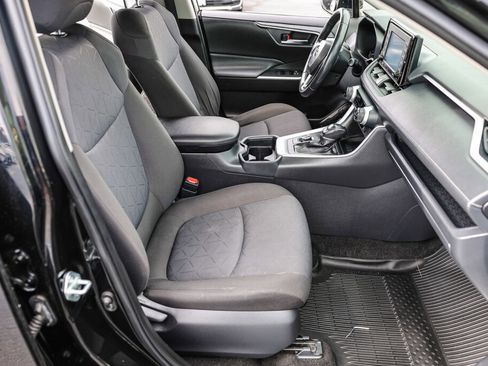 Certified 2020 Toyota RAV4 XLE image 8