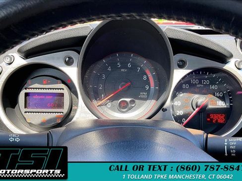 Used 2016 Nissan 370Z Coupe RWD image 19