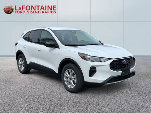 Certified 2025 Ford Escape Active AWD/4WD image 3