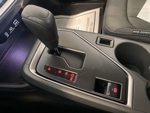 Used 2024 Subaru Crosstrek 2.0i Premium image 18