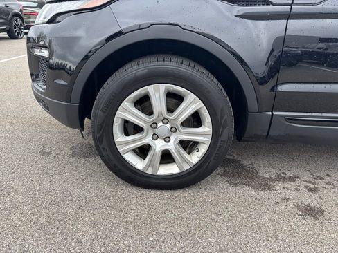 Used 2017 Land Rover Range Rover Evoque SE AWD/4WD image 29