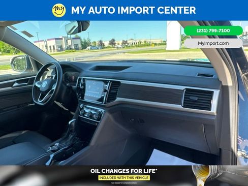 Used 2023 Volkswagen Atlas SE w/ Black Wheel Package AWD/4WD image 31