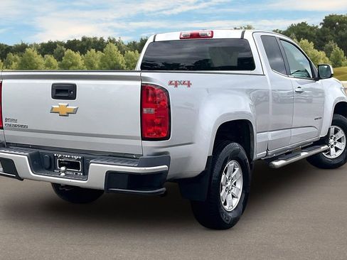 Used 2015 Chevrolet Colorado W/T w/ WT Convenience Package AWD/4WD image 11