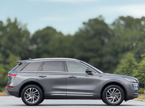 Used 2022 Lincoln Corsair FWD image 11