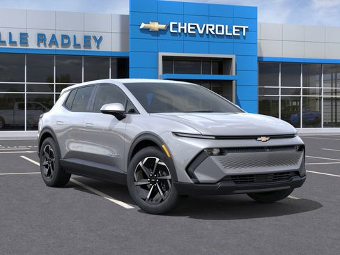 New 2026 Chevrolet Equinox EV LT image 7