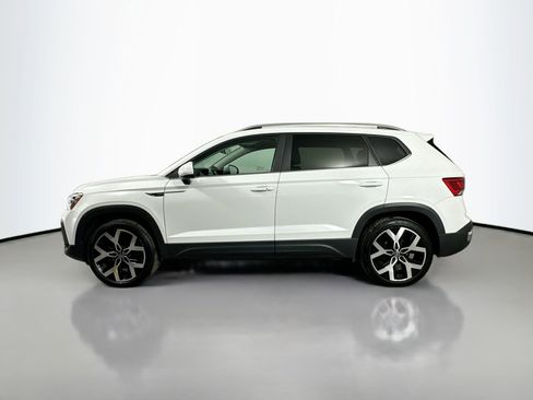 Used 2022 Volkswagen Taos SEL image 8