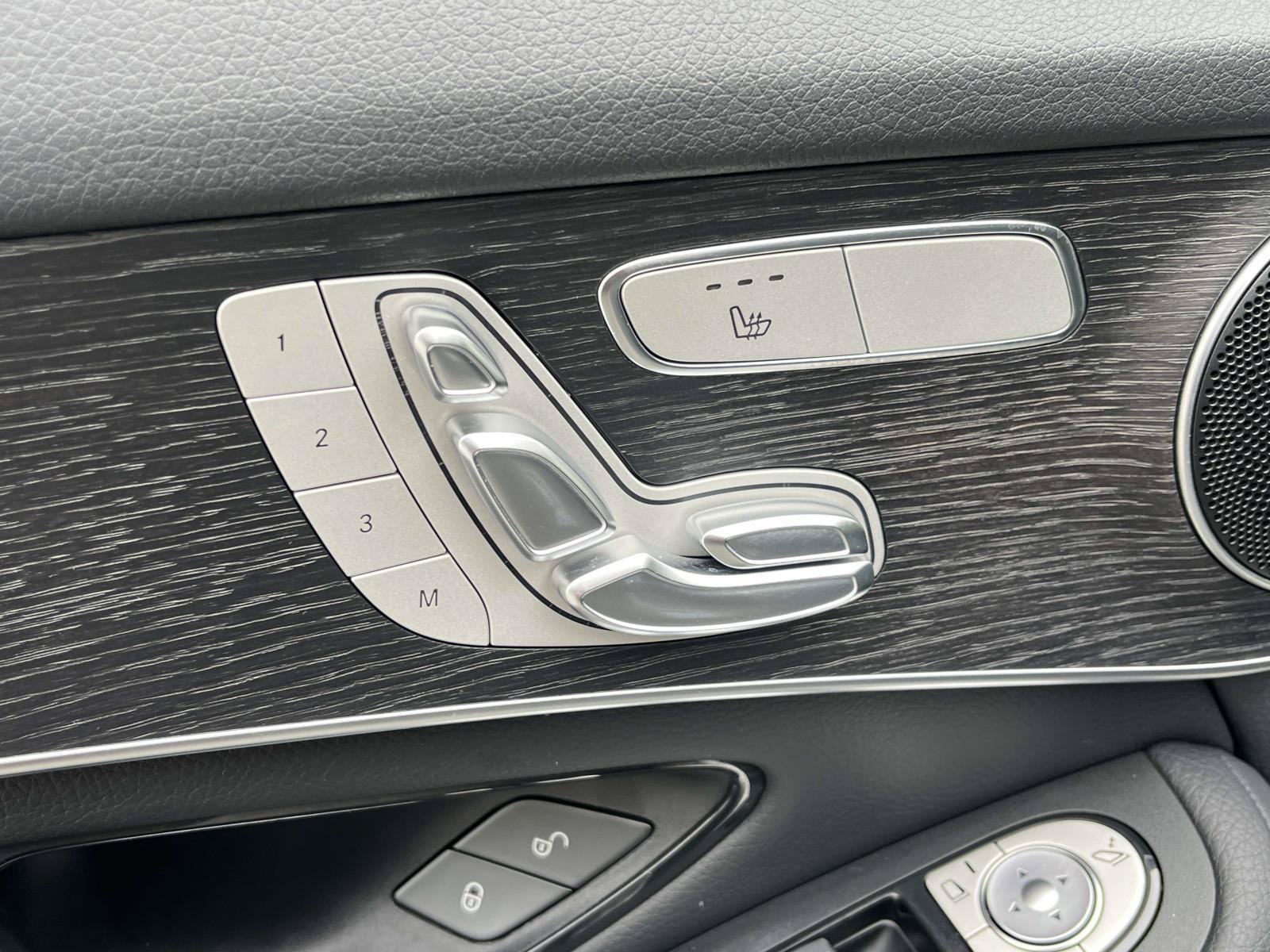 Used 2021 Mercedes-Benz GLC 300 image 18