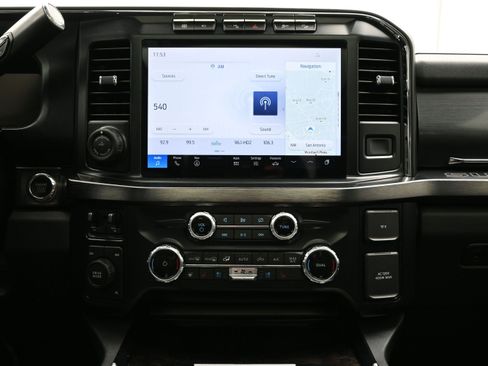 Used 2024 Ford F350 Lariat w/ Lariat Ultimate Package AWD/4WD image 17