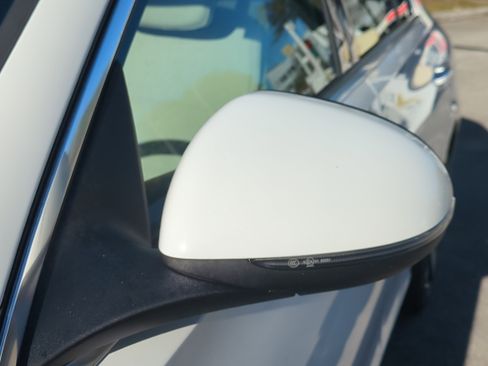 Used 2022 Mercedes-Benz C 300 Sedan image 12