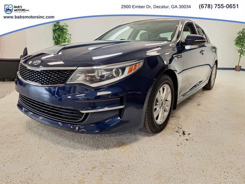 Used 2018 Kia Optima LX FWD image 2