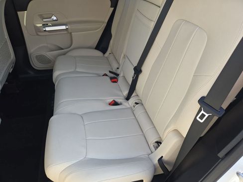 Used 2020 Mercedes-Benz GLB 250 image 20