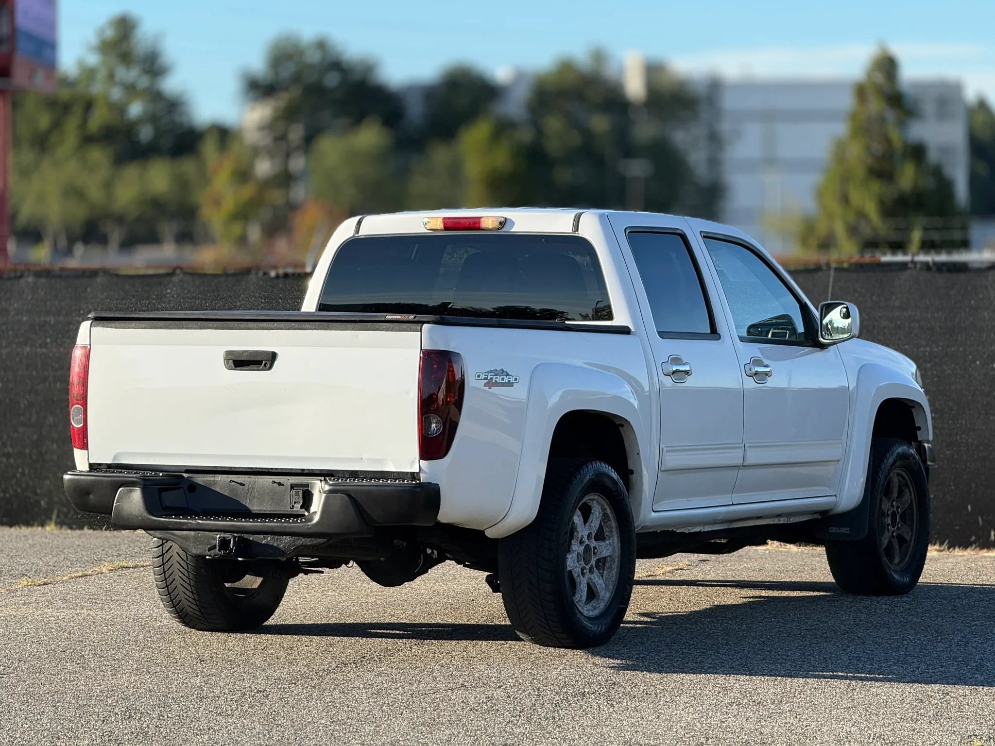 Used 2011 GMC Canyon SLE AWD/4WD image 9