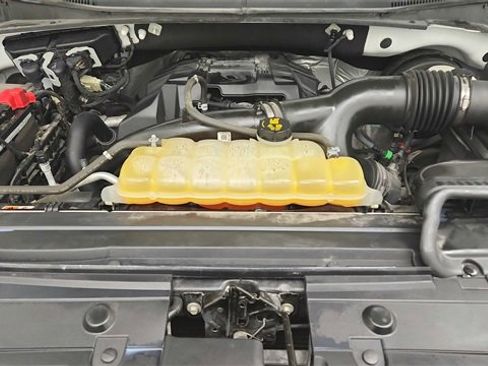 Used 2018 Ford F150 XLT w/ Equipment Group 302A Luxury image 16