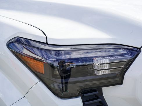 New 2026 Toyota Tacoma SR5 RWD image 11
