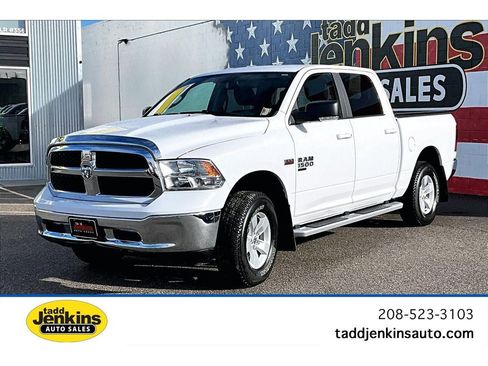 Used 2019 RAM 1500 Classic SLT w/ Luxury Group image 1