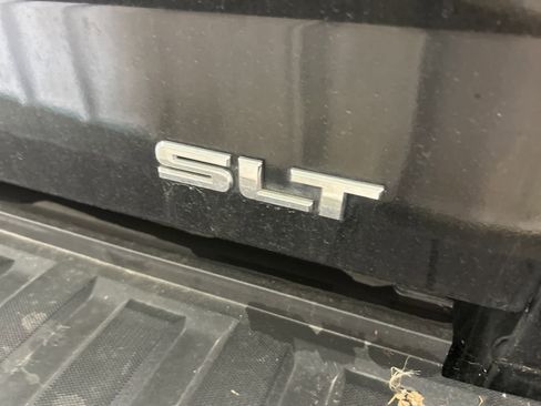 Used 2015 GMC Sierra 1500 SLT w/ SLT Crew Cab Value Package image 11