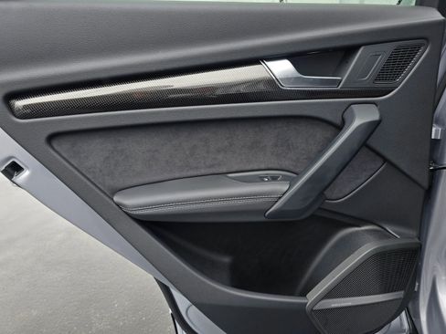 Certified 2025 Audi SQ5 Premium Plus w/ Premium Plus Package AWD/4WD image 20