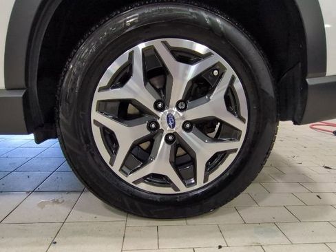 Certified 2022 Subaru Forester Premium image 18