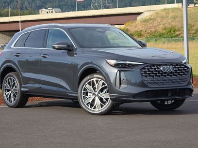 New 2025 Audi Q5 Premium Plus