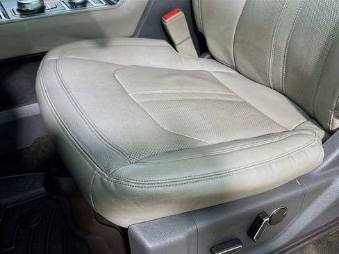 Certified 2020 Ford Expedition Limited image 9